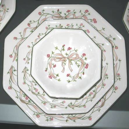 Service porcelaine anglaise 12 personnes