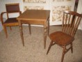 LOT 1 TABLE + 2 CHAISES + 1 FAUTEUIL BRIDGE